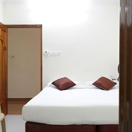 פונדיצ'רי Sakthi Guest House מראה חיצוני תמונה