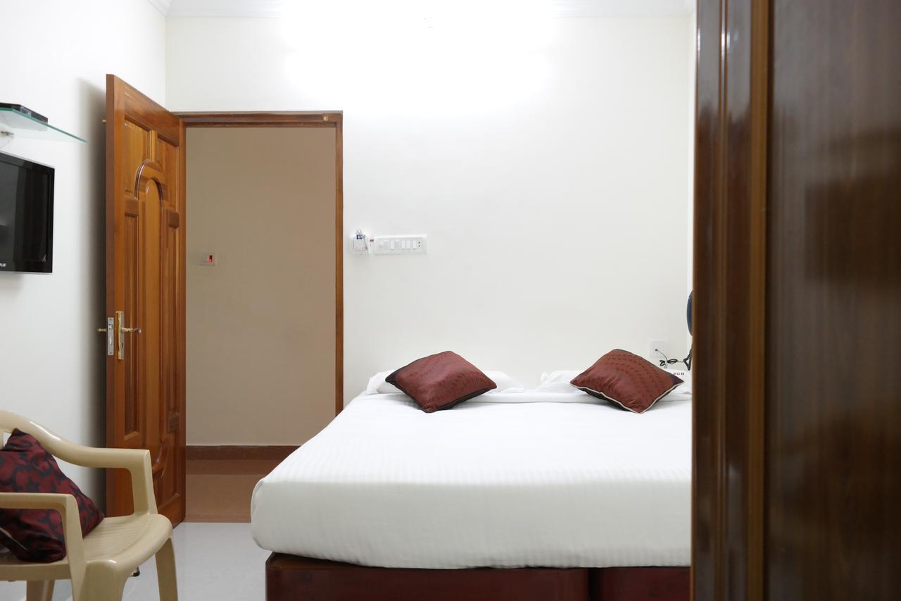 פונדיצ'רי Sakthi Guest House מראה חיצוני תמונה