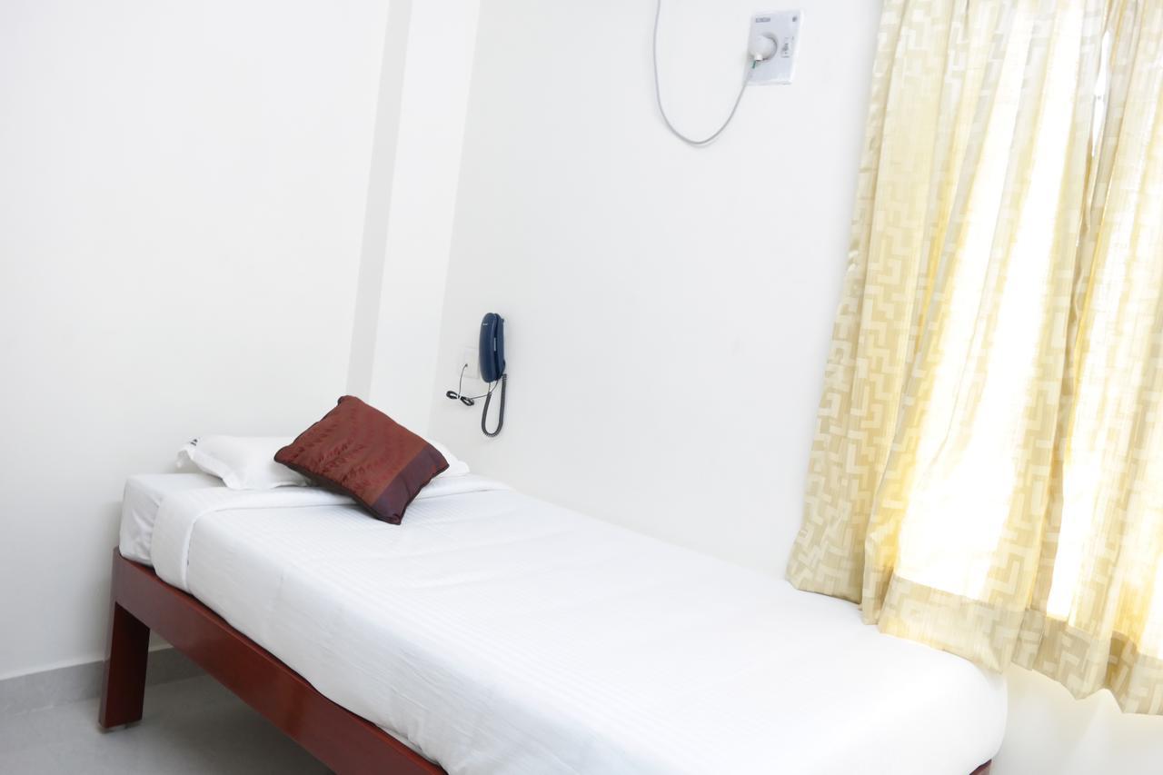 פונדיצ'רי Sakthi Guest House מראה חיצוני תמונה