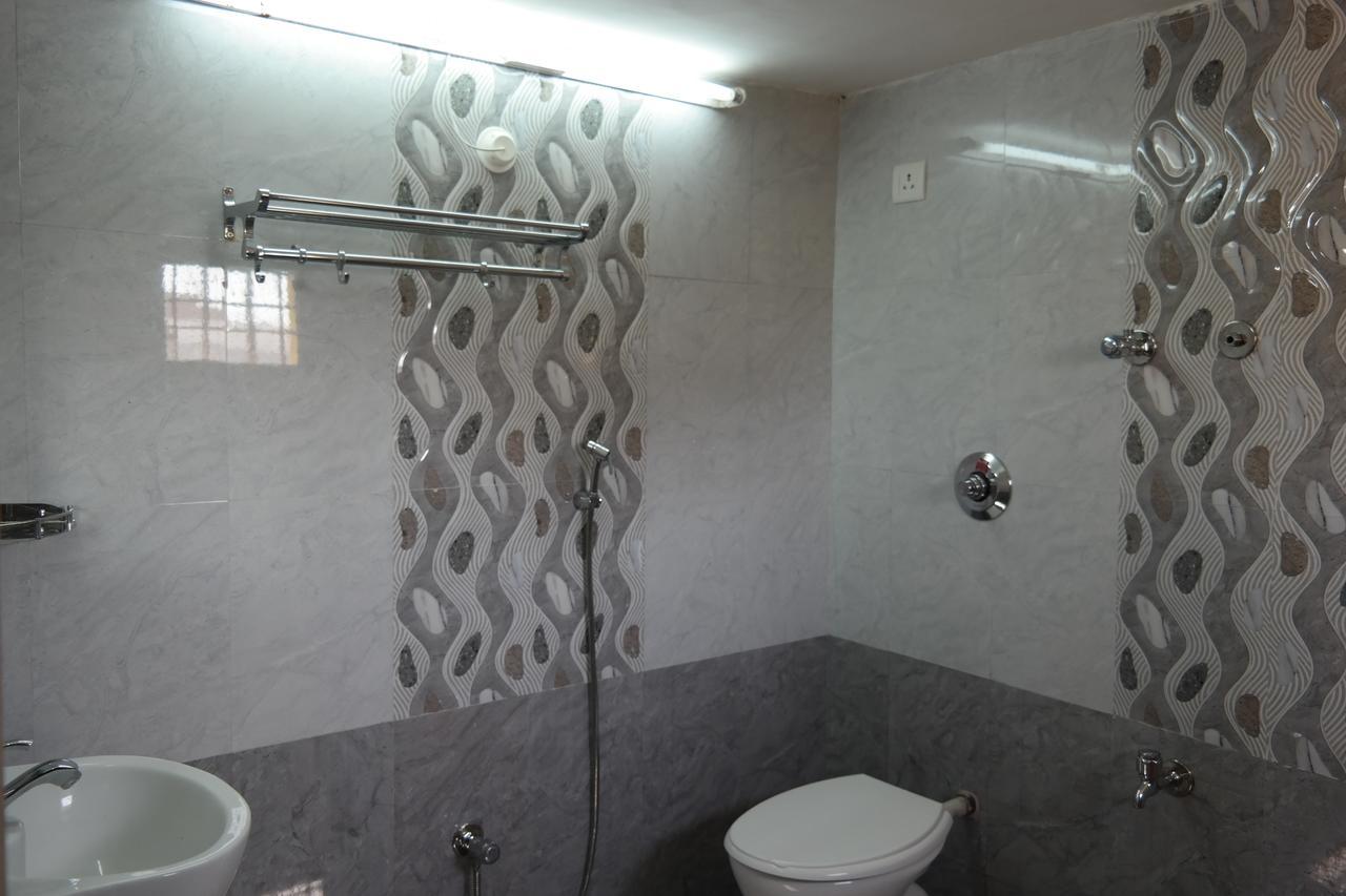 פונדיצ'רי Sakthi Guest House מראה חיצוני תמונה